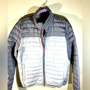 Gap Gray and White Puffer Jacket size lg